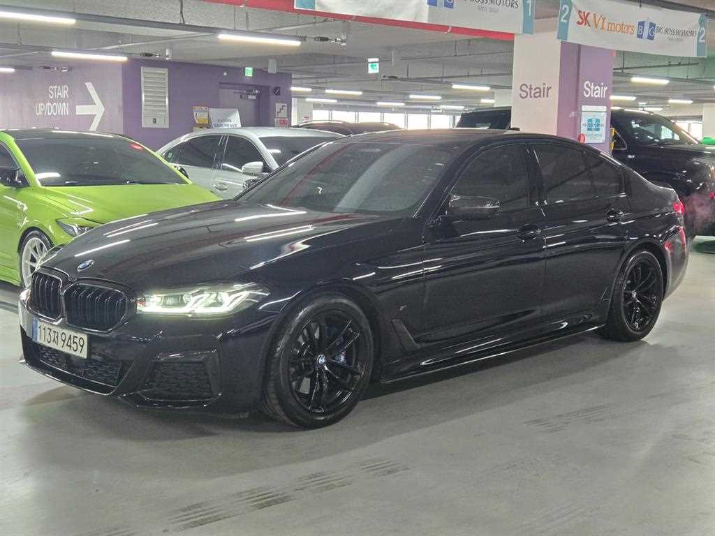 BMW 5시리즈 5시리즈 (G30) 520i M 스포츠 기본형
