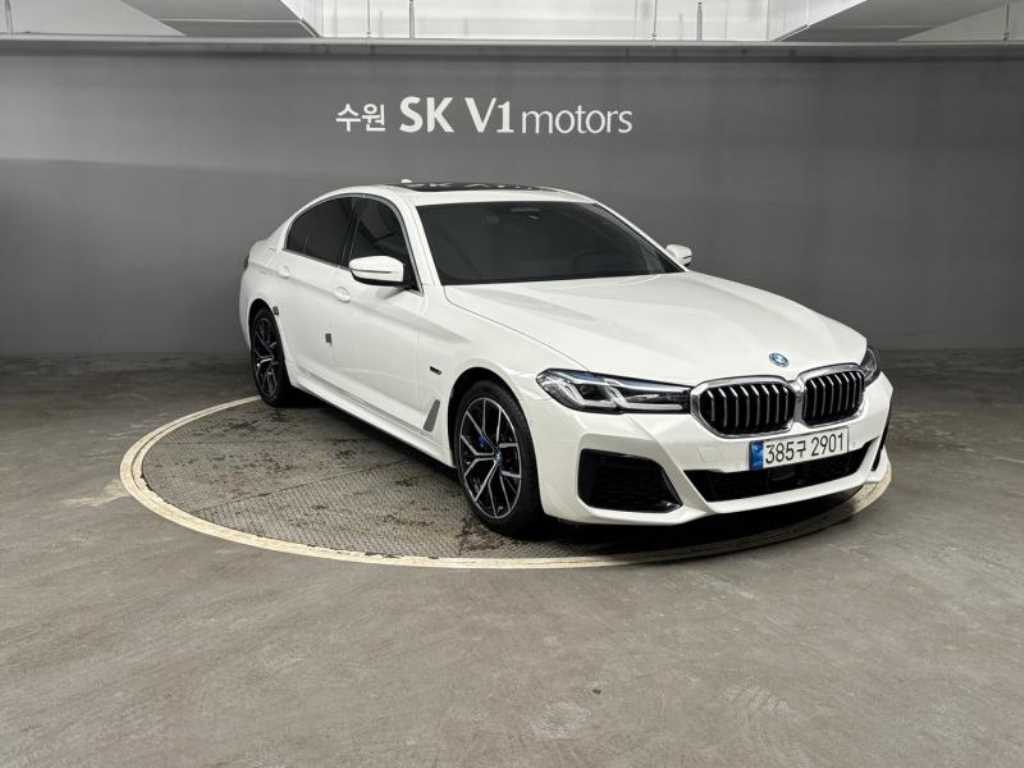 BMW 5시리즈 5시리즈 (G30) 530e M 스포츠 기본형